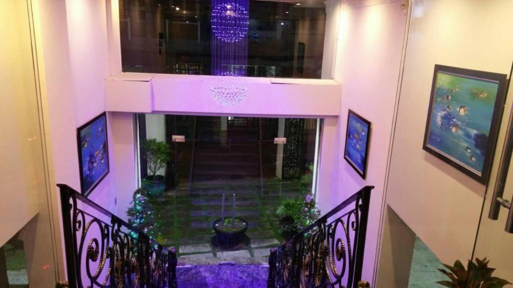 Eden Roc Hotel Хошимин Екстериор снимка